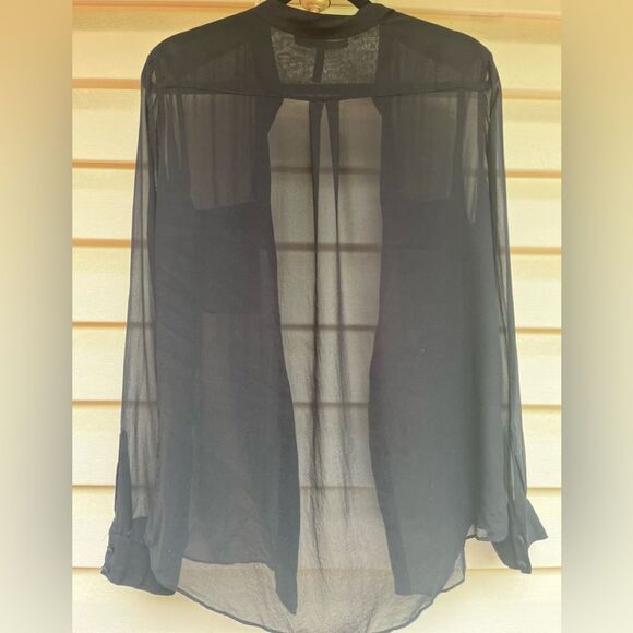 BCBGMAXAZRIA black sheer long-sleeved blouse, chest pockets, wrapped buttons, M - Picture 5 of 8